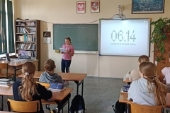 f8eeb37c-be1c-4e75-b350-74671ba966dd