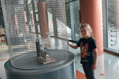 4aeda434-6e72-4bd2-a1a4-63a857e618b2