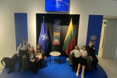 0b1686fa-9ff3-4f2f-b28c-b91e97d5b370