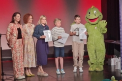 38280a74-3195-49d6-954d-a02ce472bacf